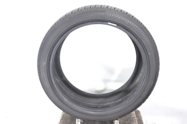Bridgestone Driveguard RFT 245/40RF19 (98W) 10/32 - Image 3