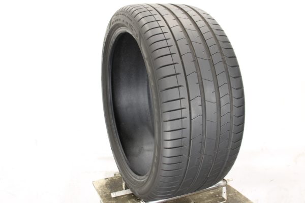 Pirelli PZero (RSC) Run Flat PZ4 275/35R20 (102Y) 8/32