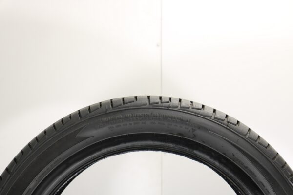Dunlop Conquest Sport A/S 235/45R18 (94V) 10/32 - Image 4